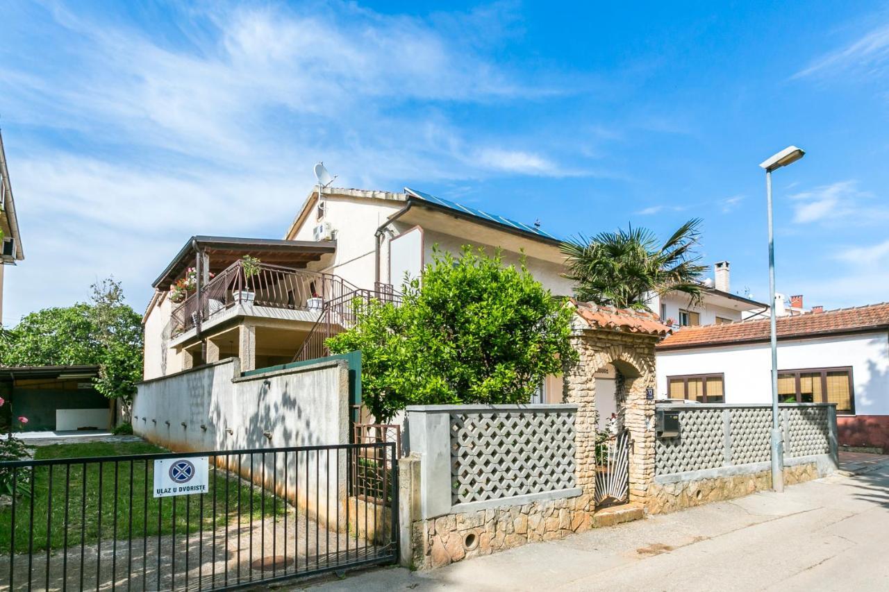 Apartamento Aleksic Medulin Exterior foto