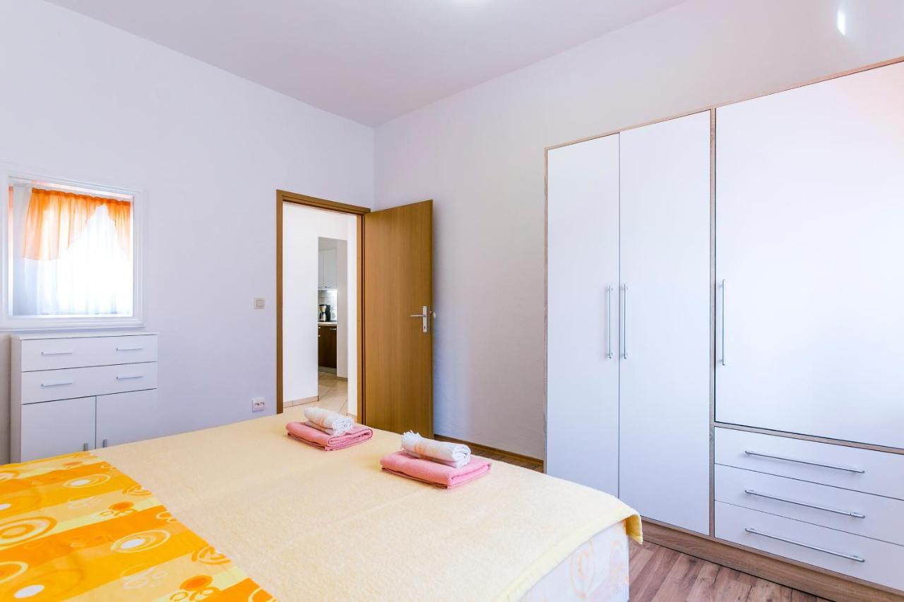 Apartamento Aleksic Medulin Exterior foto