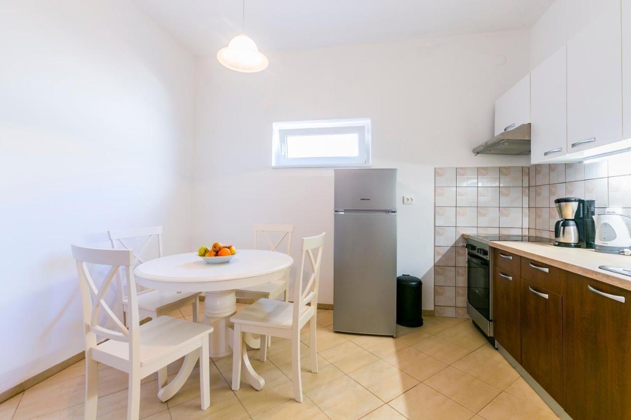 Apartamento Aleksic Medulin Exterior foto