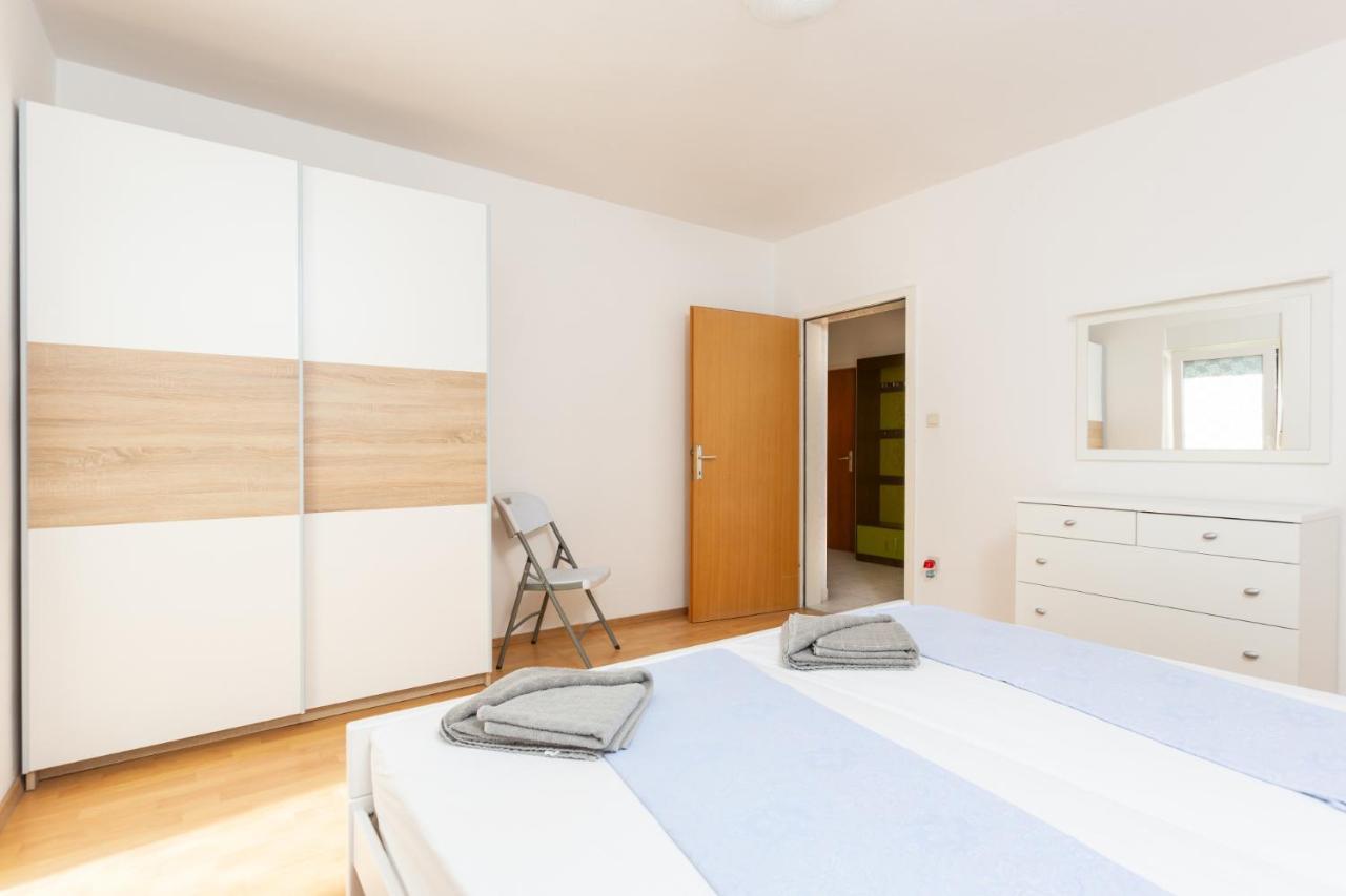 Apartamento Aleksic Medulin Exterior foto